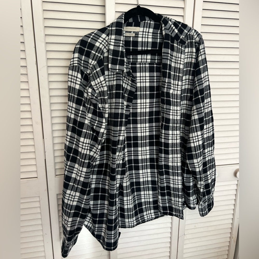 Black and White Flannel Men’s L Standard fit